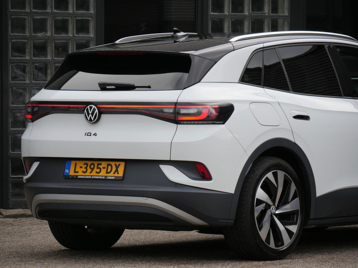 Volkswagen ID.4 1ST 77kWh CAMERA/ KEYLESS/ WEGKL. TREKHAAK