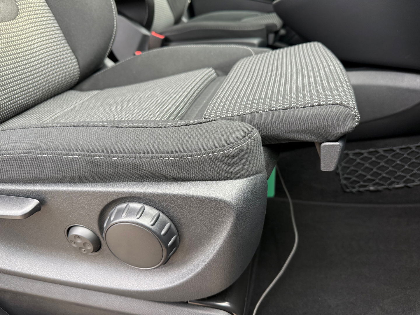 Mercedes-Benz EQV 300 90 kWh L3 Extra lang - 8 Ztiplaatsen - 07-2024 - Apple Carplay