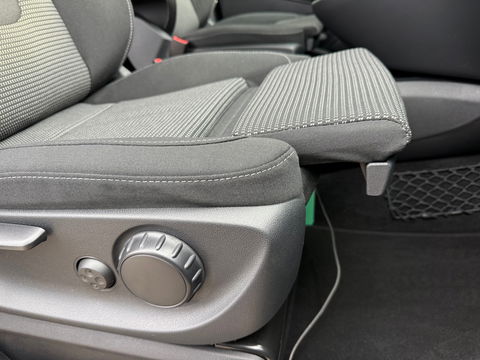 Mercedes-Benz EQV 300 90 kWh L3 Extra lang - 8 Ztiplaatsen - 07-2024 - Apple Carplay