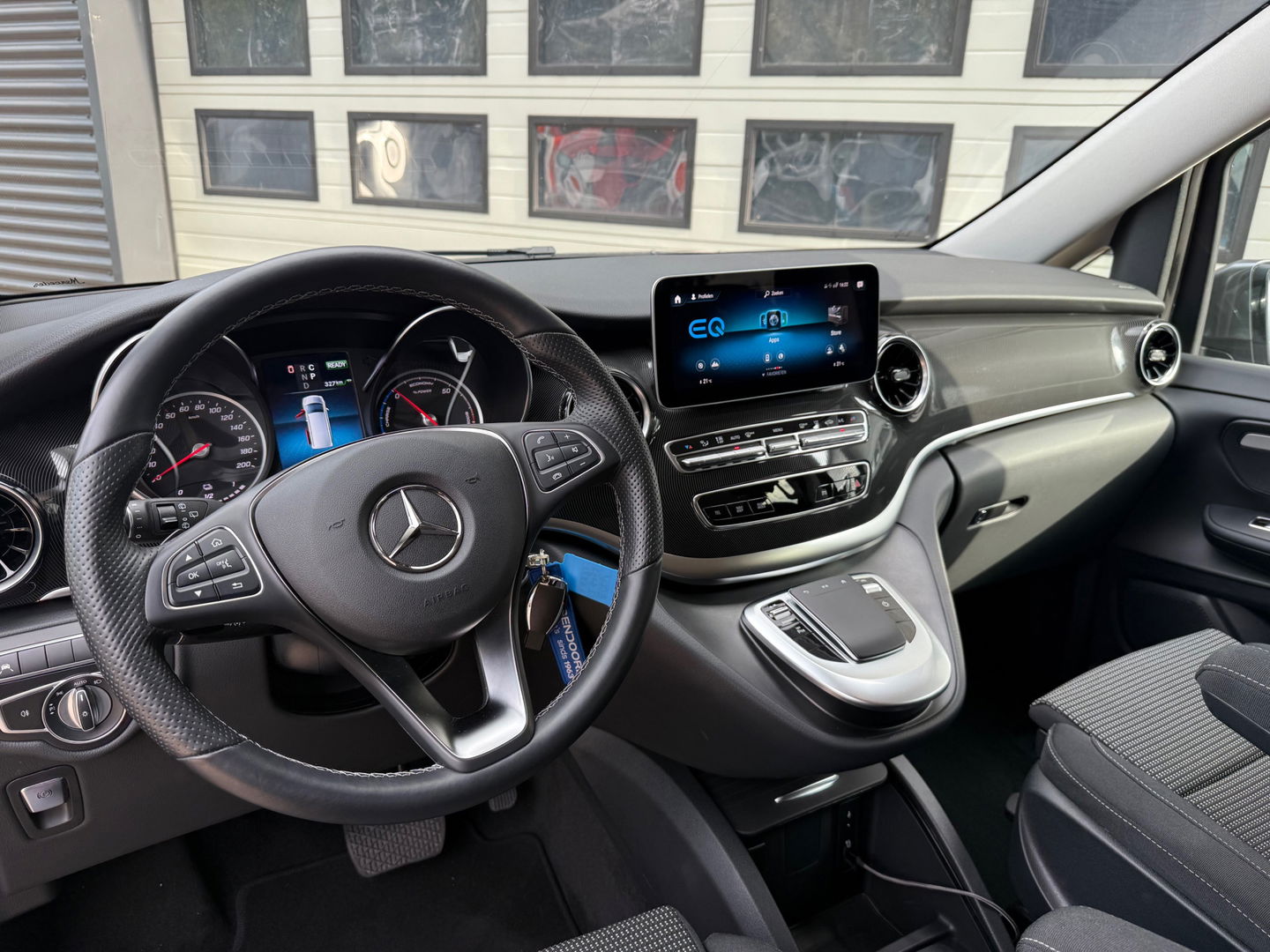 Mercedes-Benz EQV 300 90 kWh L3 Extra lang - 8 Ztiplaatsen - 07-2024 - Apple Carplay
