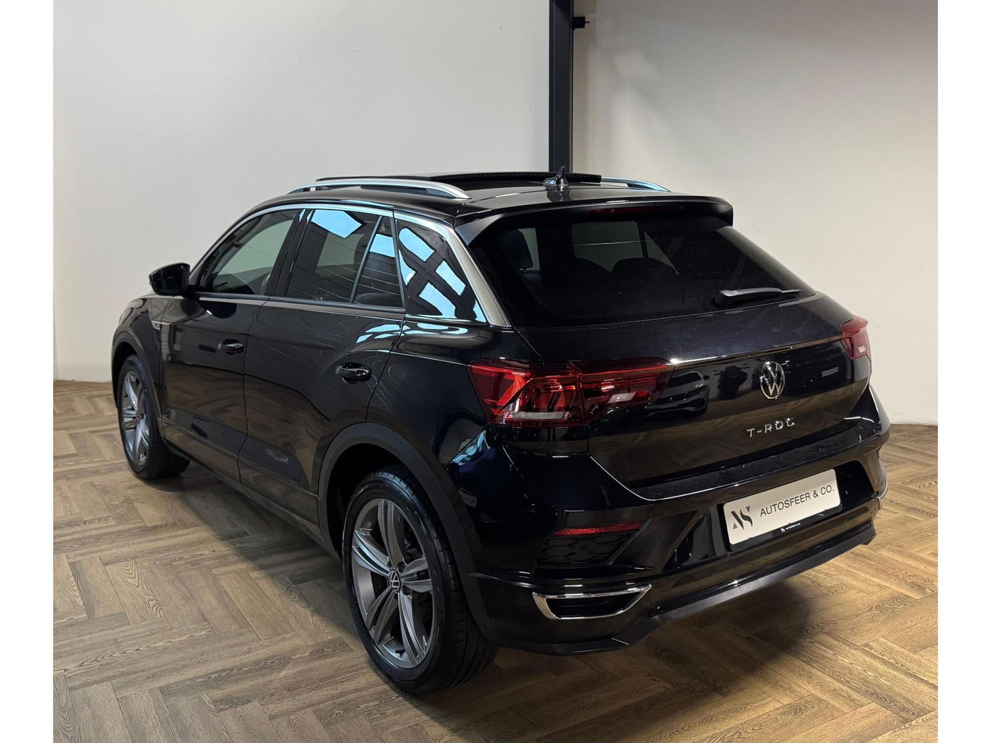 Volkswagen T-Roc 1.5 TSI R-Line PANO KEYLESS