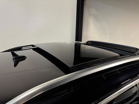 Volkswagen T-Roc 1.5 TSI R-Line PANO KEYLESS
