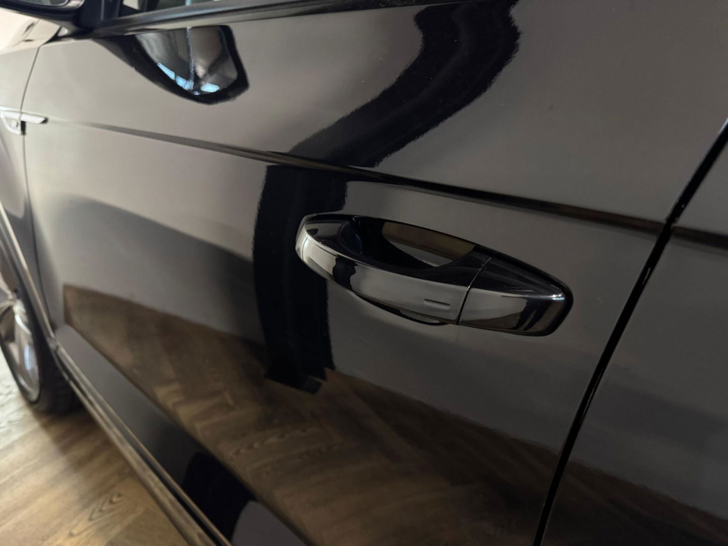 Volkswagen T-Roc 1.5 TSI R-Line PANO KEYLESS