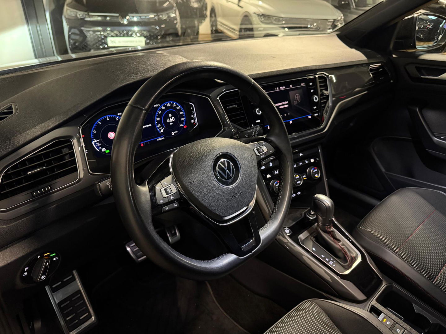 Volkswagen T-Roc 1.5 TSI R-Line PANO KEYLESS