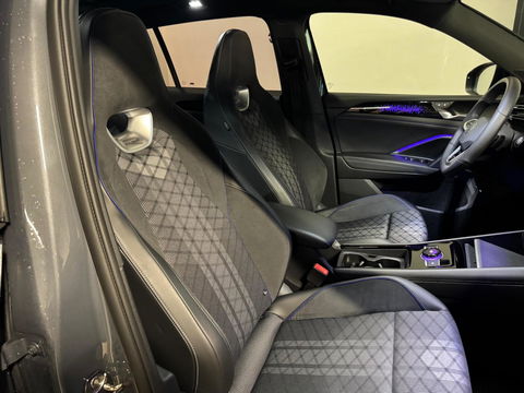 Volkswagen Tiguan 1.5 eTSI R-Line Edition PANO KEYLESS