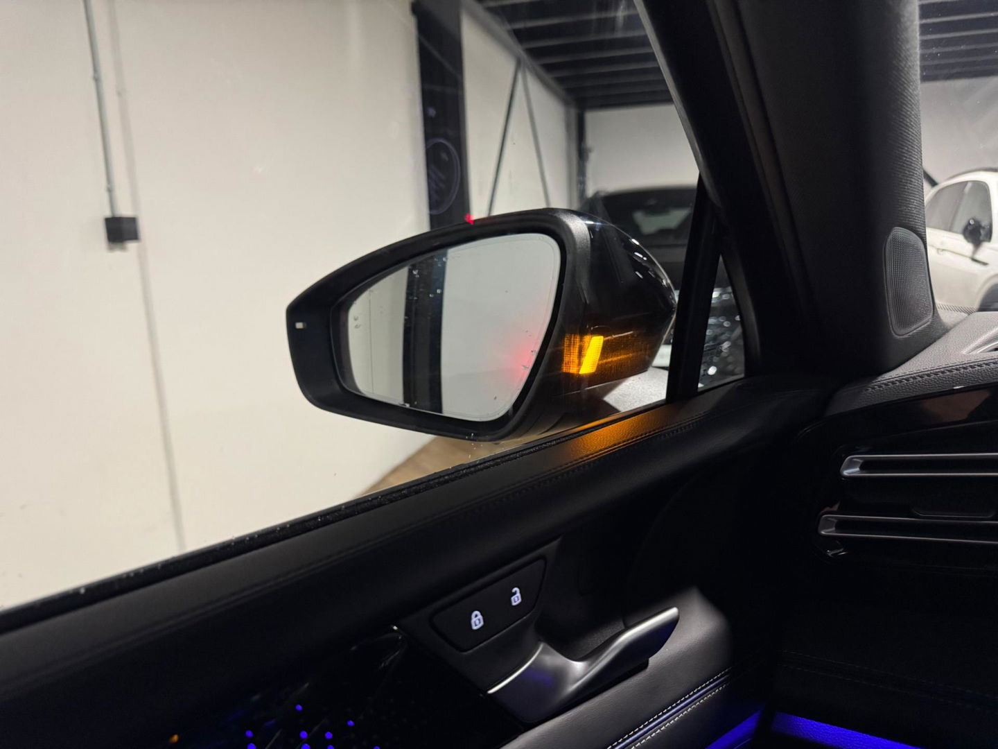 Volkswagen Tiguan 1.5 eTSI R-Line Edition PANO KEYLESS
