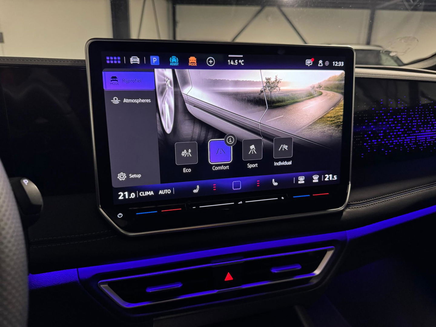 Volkswagen Tiguan 1.5 eTSI R-Line Edition PANO KEYLESS