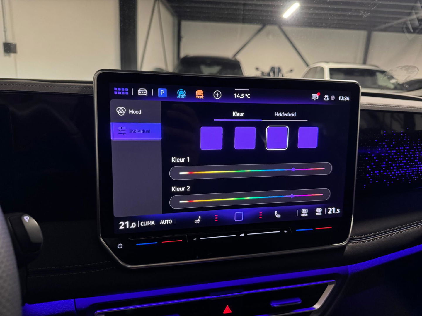 Volkswagen Tiguan 1.5 eTSI R-Line Edition PANO KEYLESS