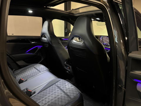 Volkswagen Tiguan 1.5 eTSI R-Line Edition PANO KEYLESS