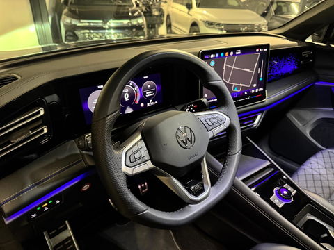 Volkswagen Tiguan 1.5 eTSI R-Line Edition PANO KEYLESS