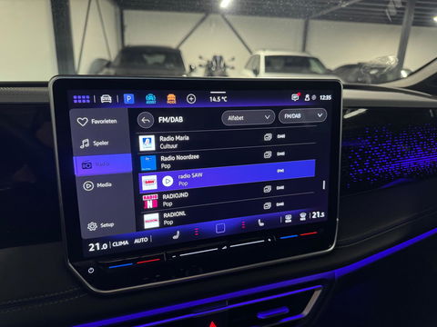 Volkswagen Tiguan 1.5 eTSI R-Line Edition PANO KEYLESS