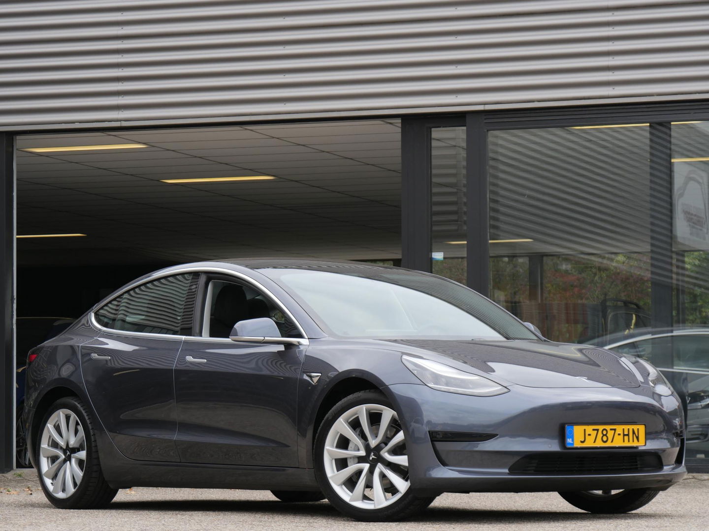 Tesla Model 3 RWD PLUS 60kWh/ 19INCH VELGEN/ PREMIUM AUDIO