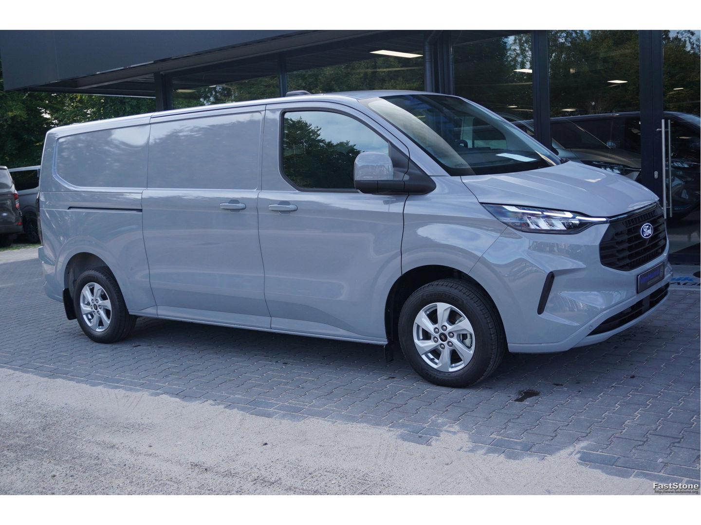 Ford Transit Custom 300L 150PK Limited BPM VRIJ!! Navi, Cam, Adap. Cruise, 16" LM, Trekhaak!! NR. A52*