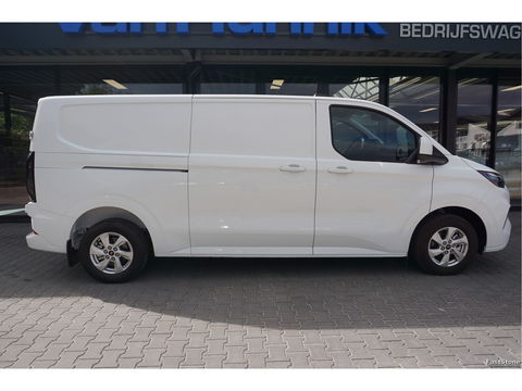 Ford Transit Custom 300L 136PK Limited AUT BPM VRIJ!! Navi, Cam, Adap. Cruise, 16" LM, Trekhaak!! NR. A70