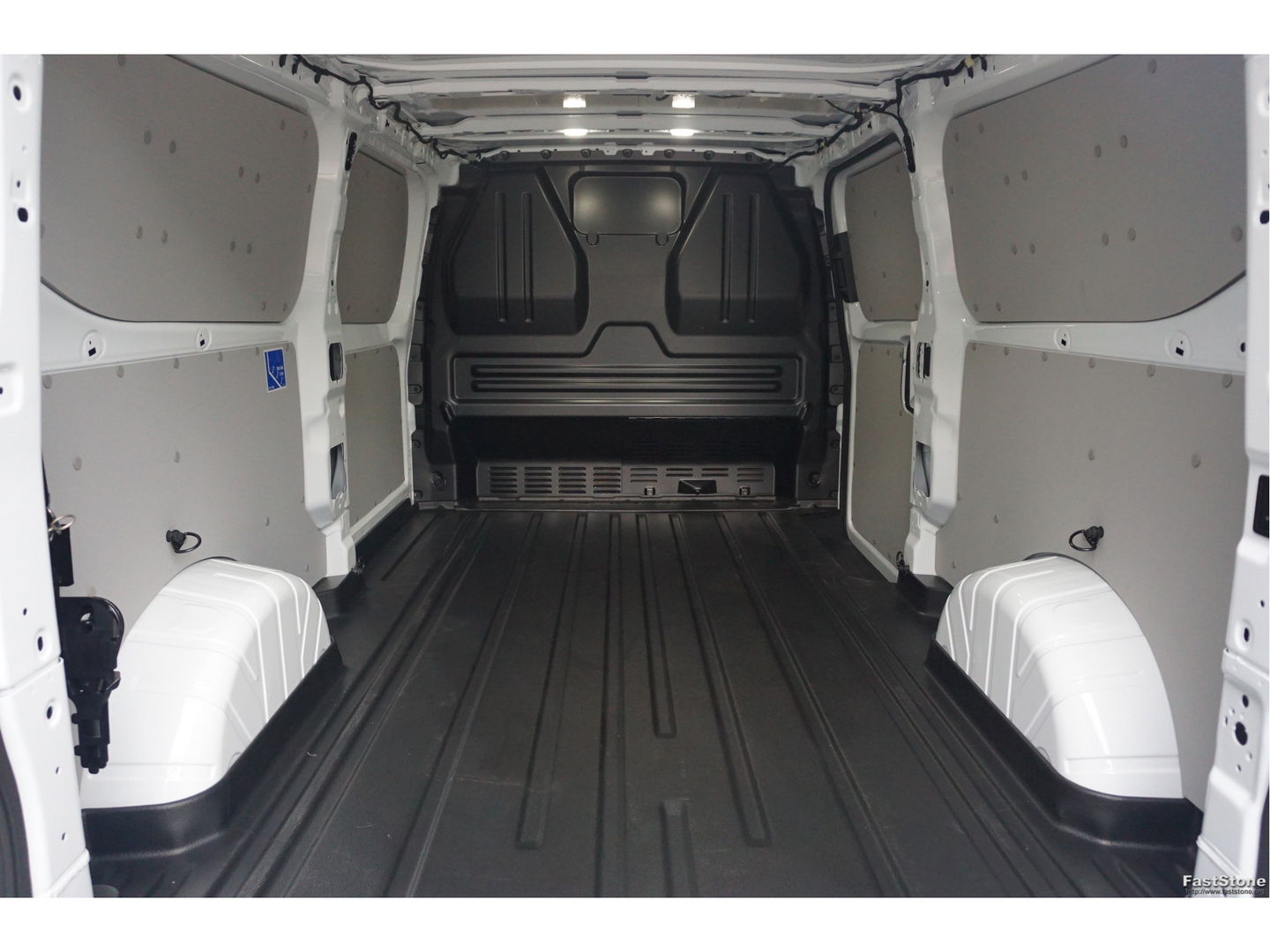 Ford Transit Custom 300L 136PK Limited AUT BPM VRIJ!! Navi, Cam, Adap. Cruise, 16" LM, Trekhaak!! NR. A70