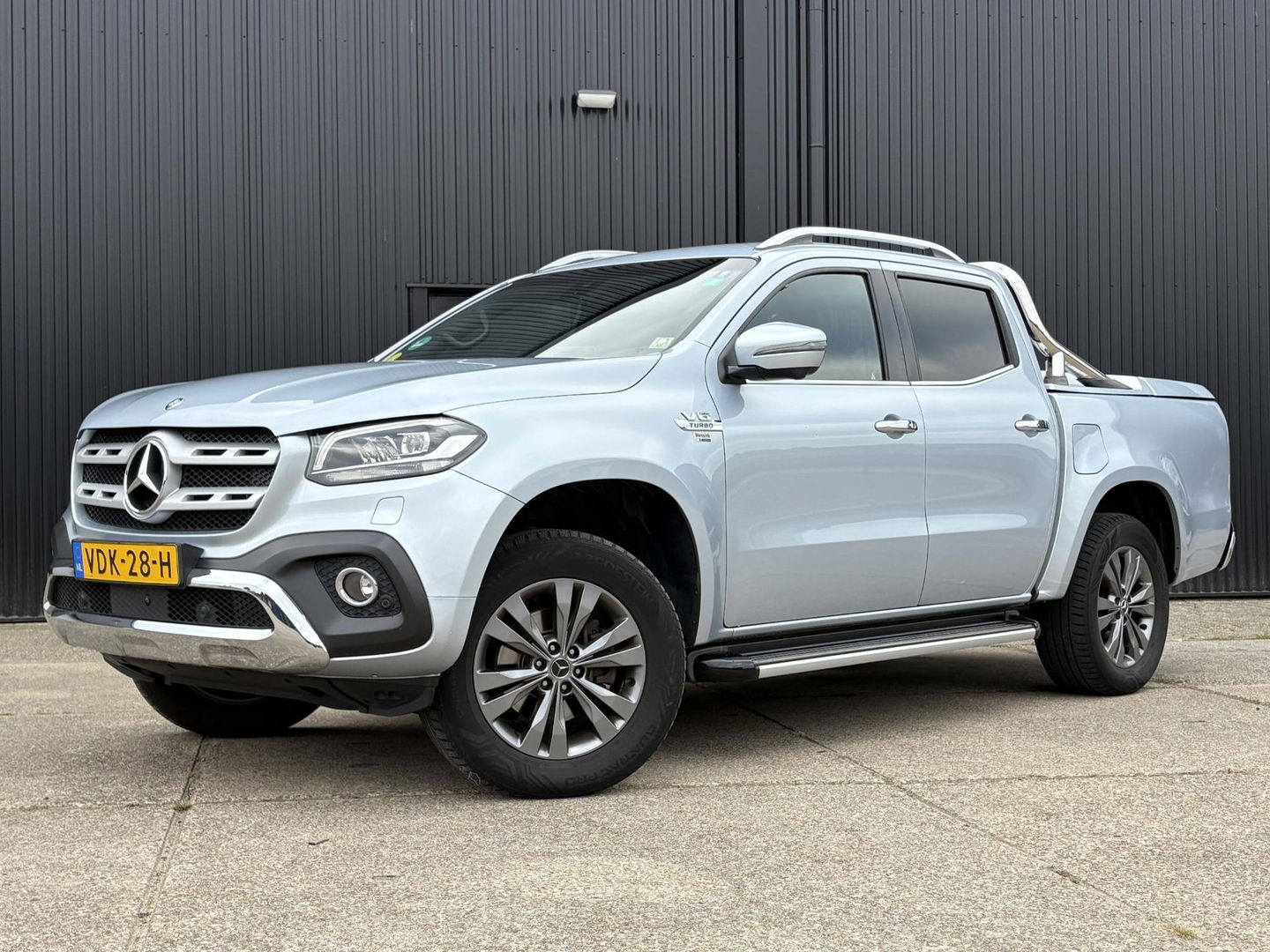 Mercedes-Benz X-Klasse 350 d 4-MATIC Power 260PK V6 | ACHTERBANK | 360 GRADEN | LEER |