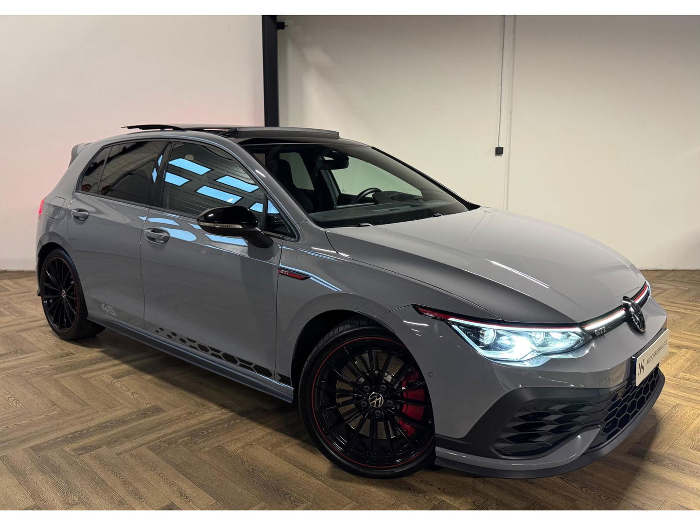 Volkswagen Golf 2.0 TSI GTI CLUBSPORT 45' PANO AKRA KEYLESS'