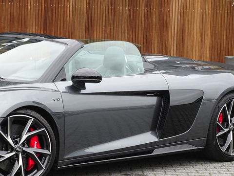 Audi R8 Spyder 5.2 V10 622PK quattro Performance / Carbon / Keramisch / B&O / l