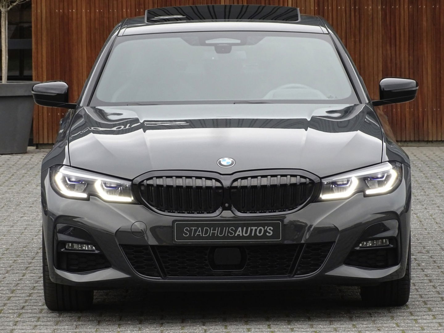 BMW 3-serie 330e 292PK M-Sport / Dravitgrau / Laser / ACC / 360° / Head-up /