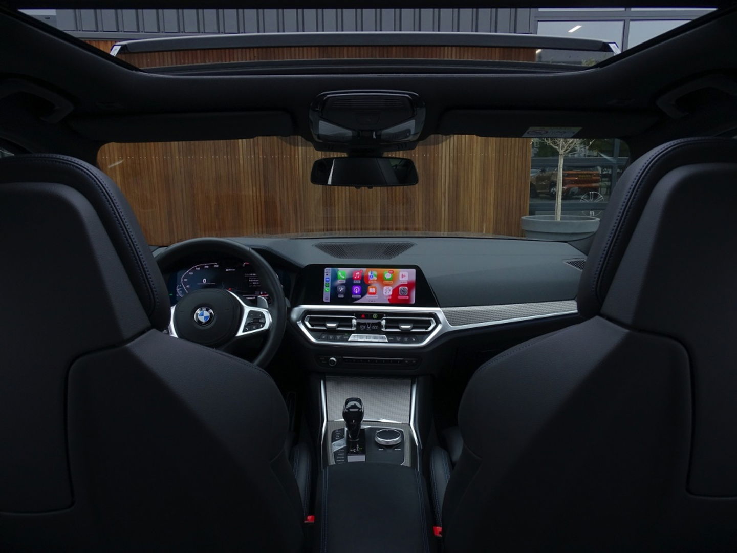 BMW 3-serie 330e 292PK M-Sport / Dravitgrau / Laser / ACC / 360° / Head-up /