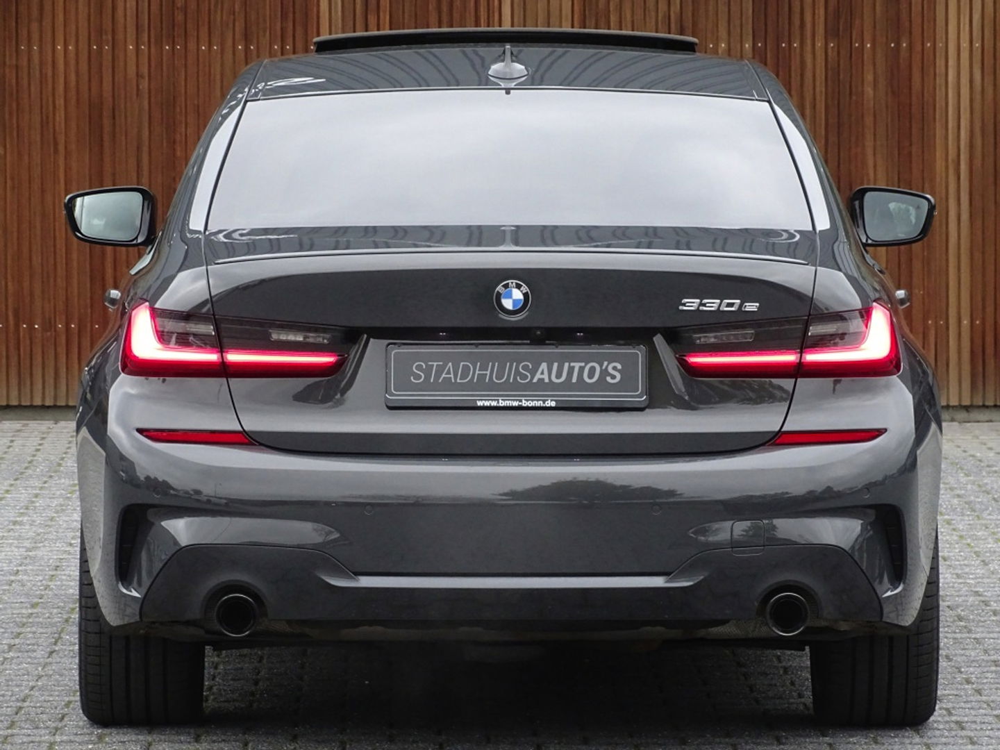 BMW 3-serie 330e 292PK M-Sport / Dravitgrau / Laser / ACC / 360° / Head-up /