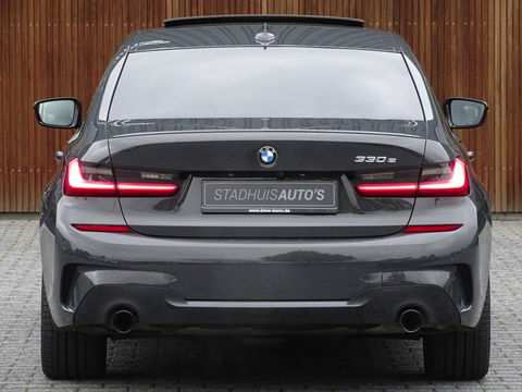 BMW 3-serie 330e 292PK M-Sport / Dravitgrau / Laser / ACC / 360° / Head-up /