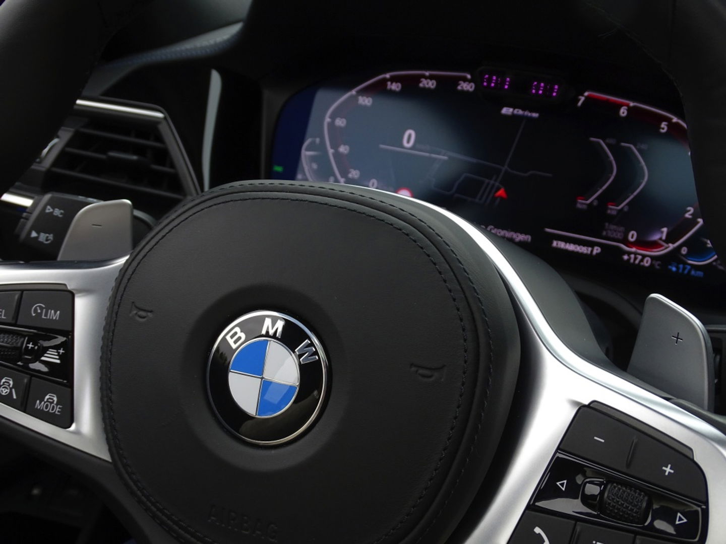 BMW 3-serie 330e 292PK M-Sport / Dravitgrau / Laser / ACC / 360° / Head-up /