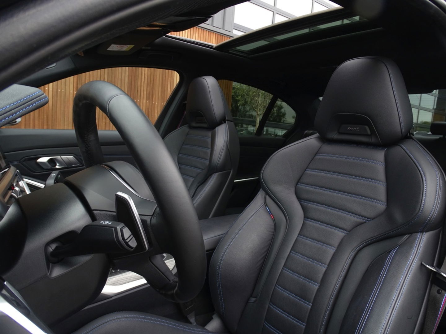BMW 3-serie 330e 292PK M-Sport / Dravitgrau / Laser / ACC / 360° / Head-up /