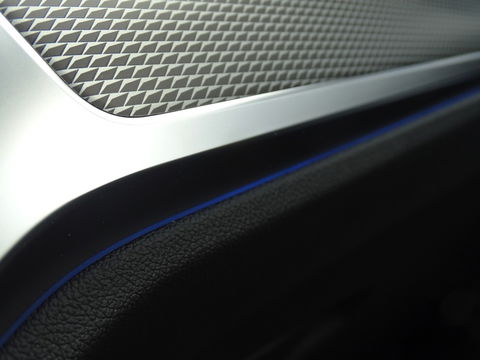 BMW 3-serie 330e 292PK M-Sport / Dravitgrau / Laser / ACC / 360° / Head-up /