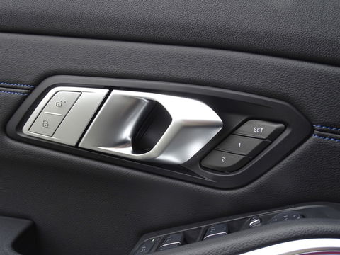 BMW 3-serie 330e 292PK M-Sport / Dravitgrau / Laser / ACC / 360° / Head-up /