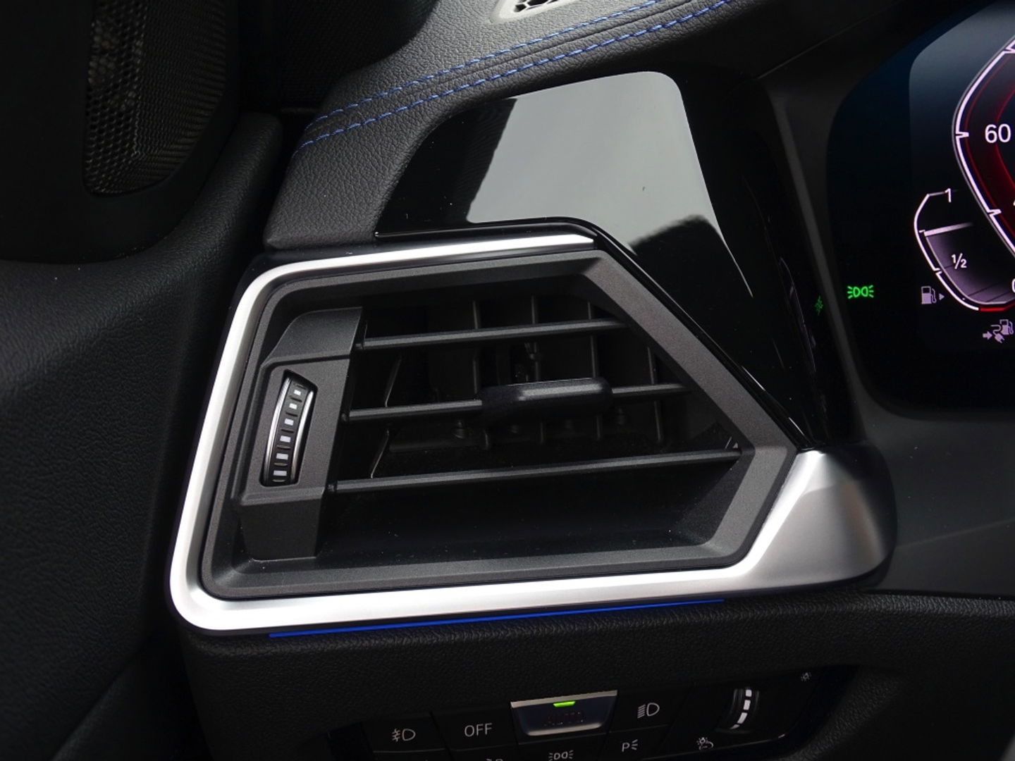 BMW 3-serie 330e 292PK M-Sport / Dravitgrau / Laser / ACC / 360° / Head-up /