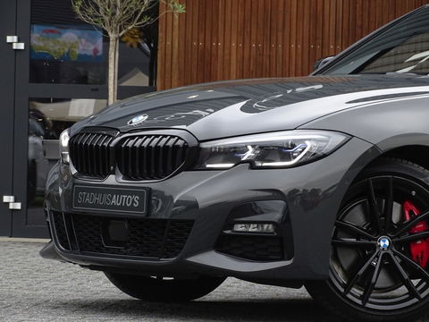 BMW 3-serie 330e 292PK M-Sport / Dravitgrau / Laser / ACC / 360° / Head-up /