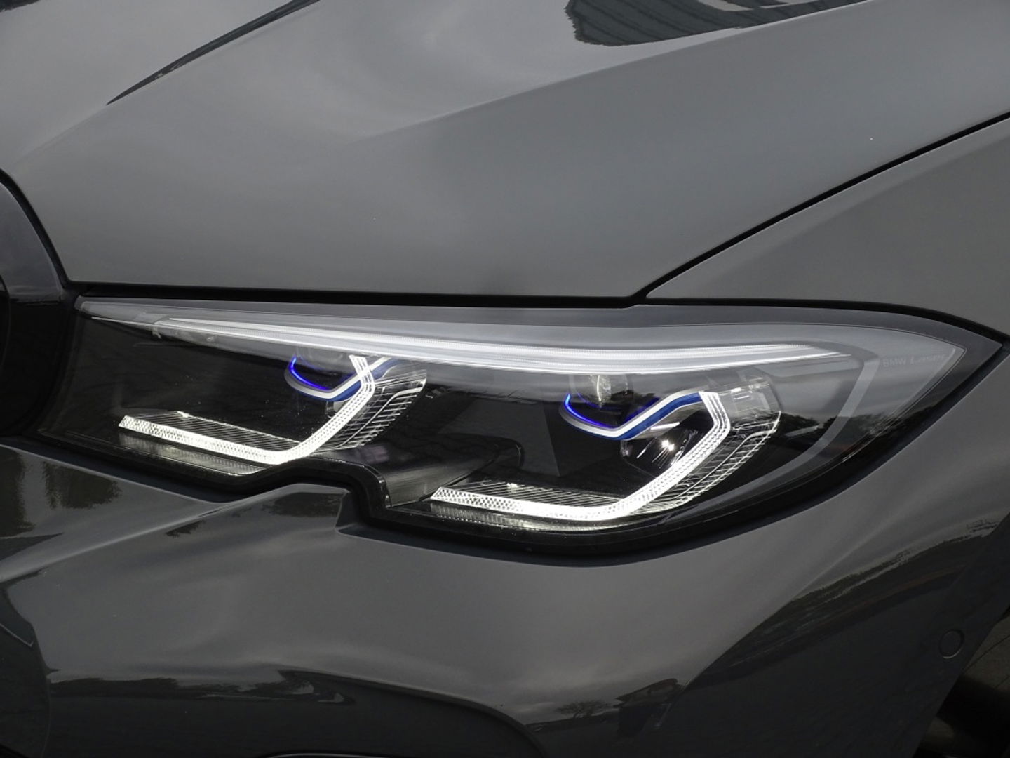 BMW 3-serie 330e 292PK M-Sport / Dravitgrau / Laser / ACC / 360° / Head-up /