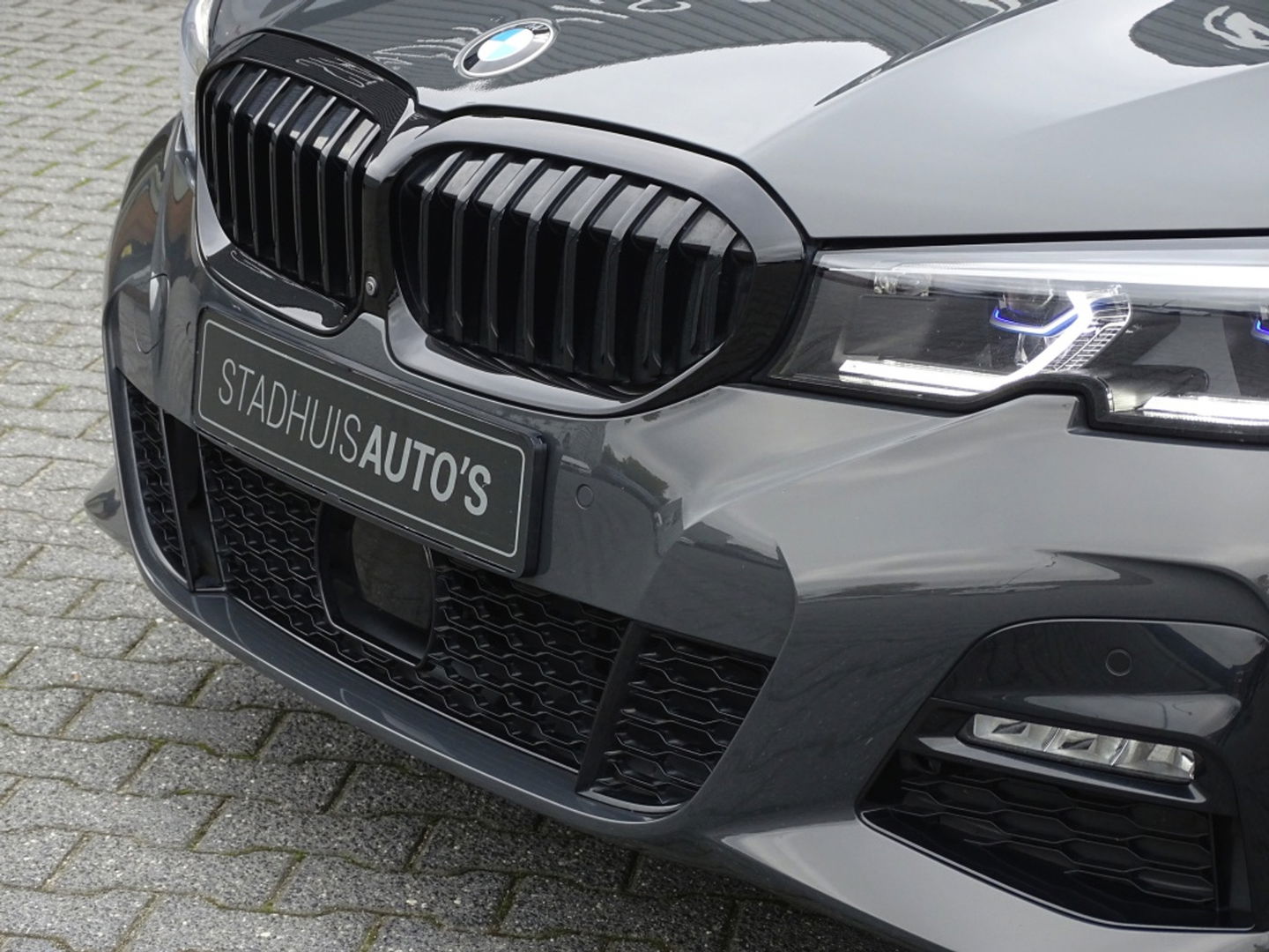 BMW 3-serie 330e 292PK M-Sport / Dravitgrau / Laser / ACC / 360° / Head-up /