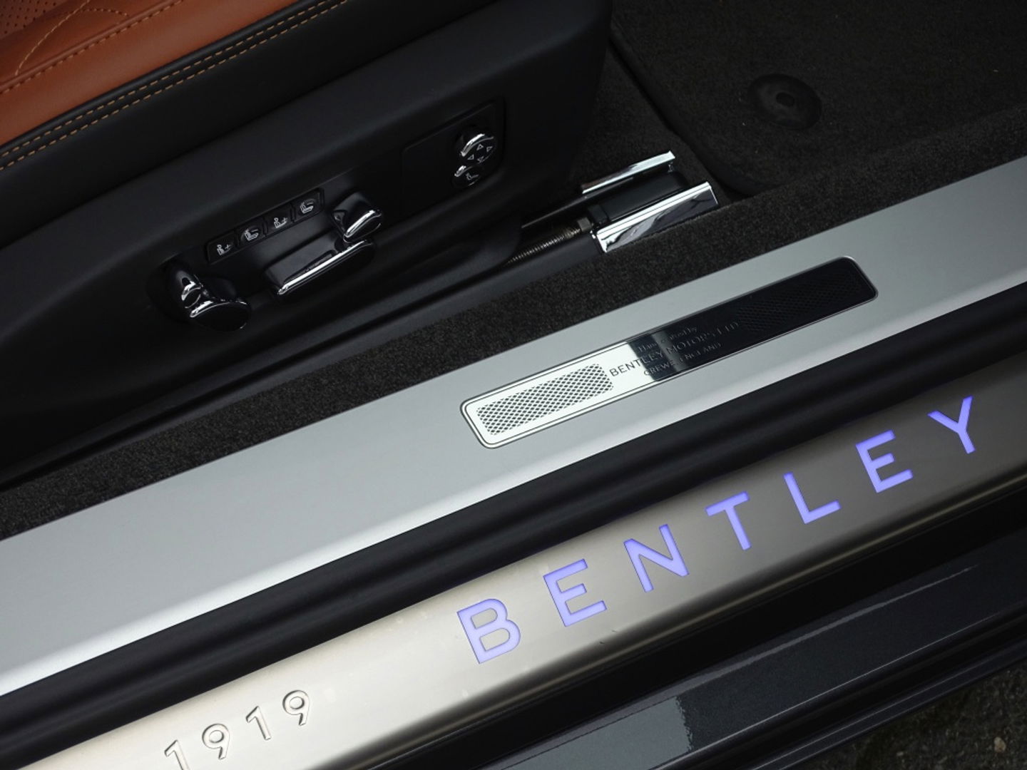 Bentley Continental GT W 6.0 W12 TwinTurbo 636PK / 100 Jahre Ed. / B&O / *NAP*