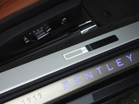 Bentley Continental GT W 6.0 W12 TwinTurbo 636PK / 100 Jahre Ed. / B&O / *NAP*