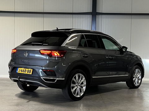 Volkswagen T-Roc 1.5 TSI 150PK Sport Pano Virtual Trekhaak