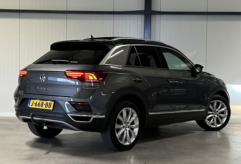 Volkswagen T-Roc 1.5 TSI 150PK Sport Pano Virtual Trekhaak