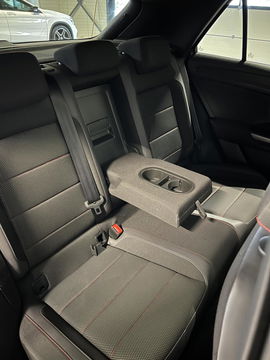 Volkswagen T-Roc 1.5 TSI 150PK Sport Pano Virtual Trekhaak