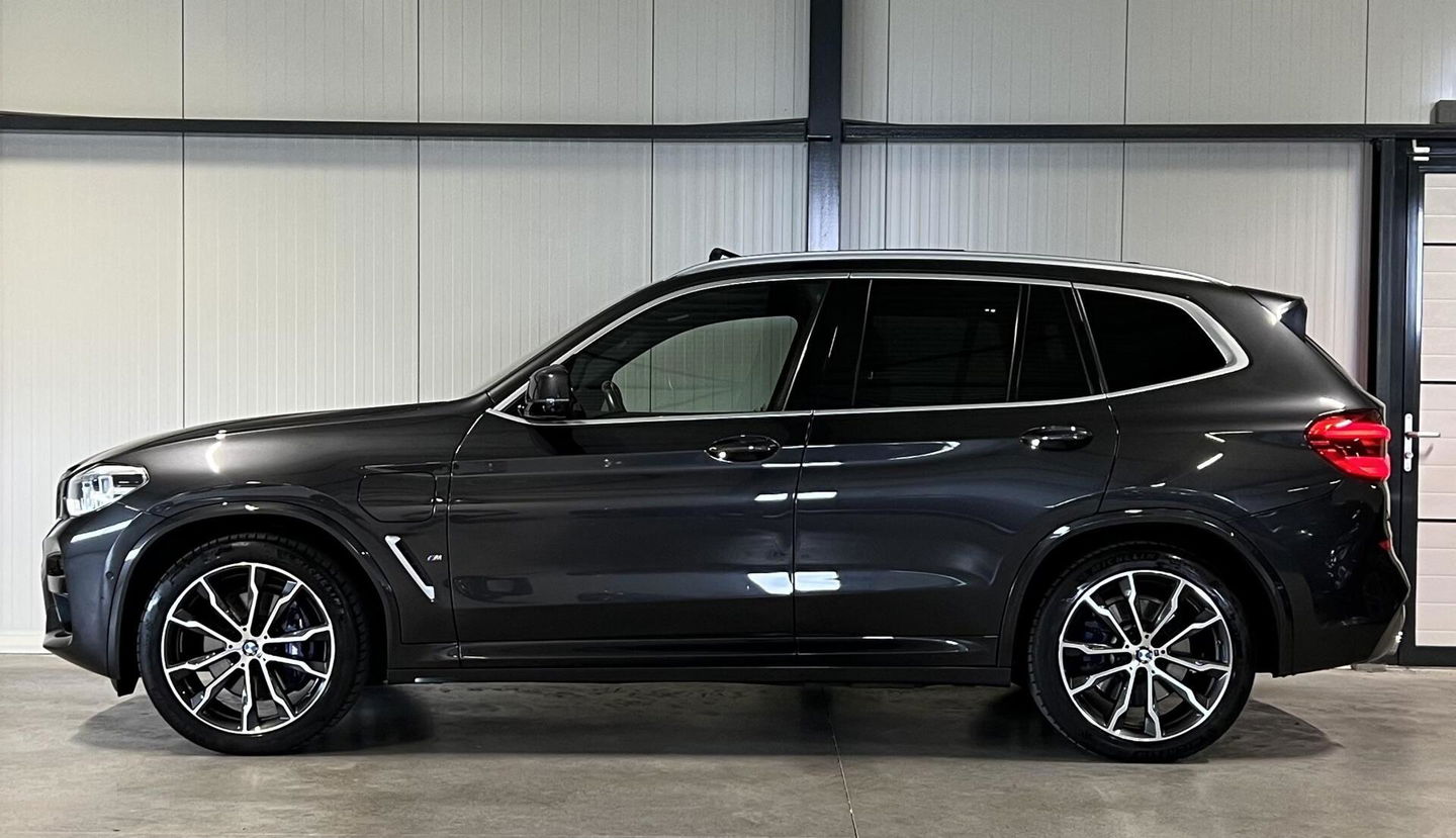 BMW X3 xDrive30e High Executive M-sport Pano Trekhaak Camera