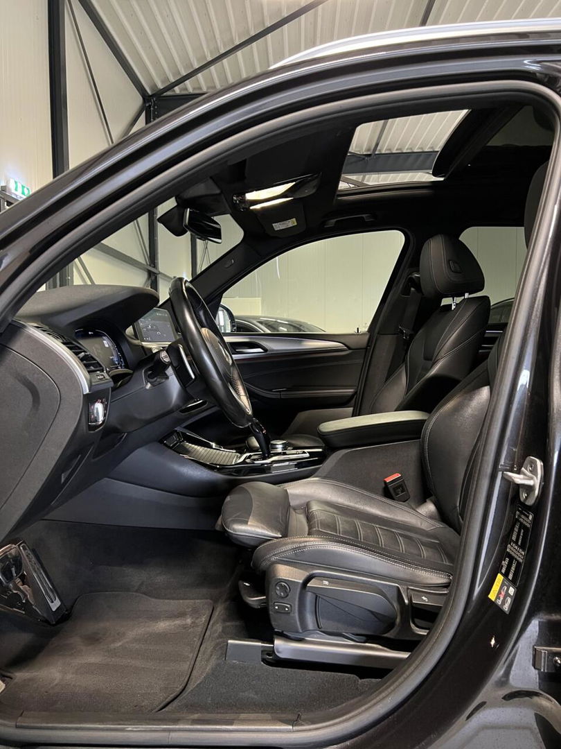 BMW X3 xDrive30e High Executive M-sport Pano Trekhaak Camera