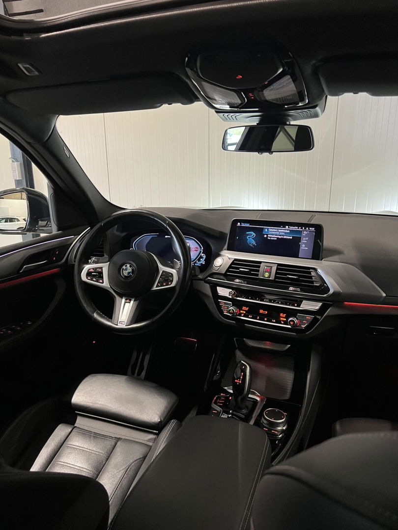BMW X3 xDrive30e High Executive M-sport Pano Trekhaak Camera