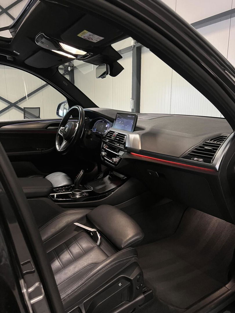 BMW X3 xDrive30e High Executive M-sport Pano Trekhaak Camera
