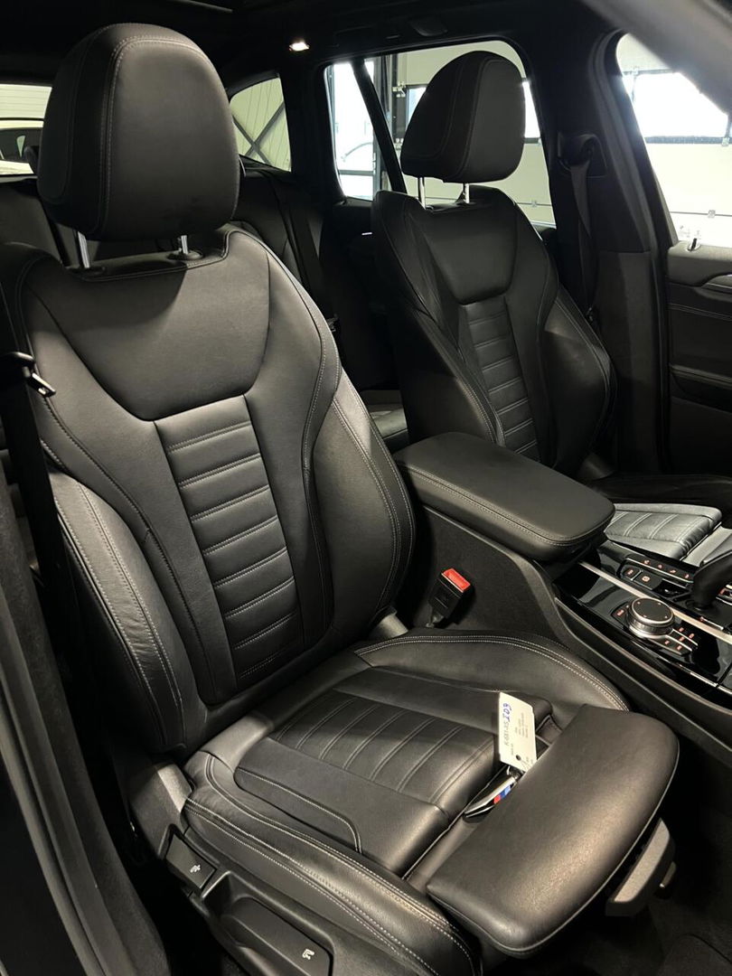 BMW X3 xDrive30e High Executive M-sport Pano Trekhaak Camera