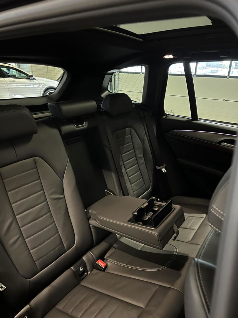 BMW X3 xDrive30e High Executive M-sport Pano Trekhaak Camera