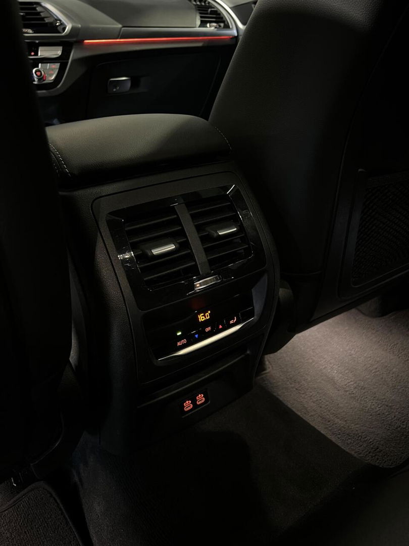 BMW X3 xDrive30e High Executive M-sport Pano Trekhaak Camera