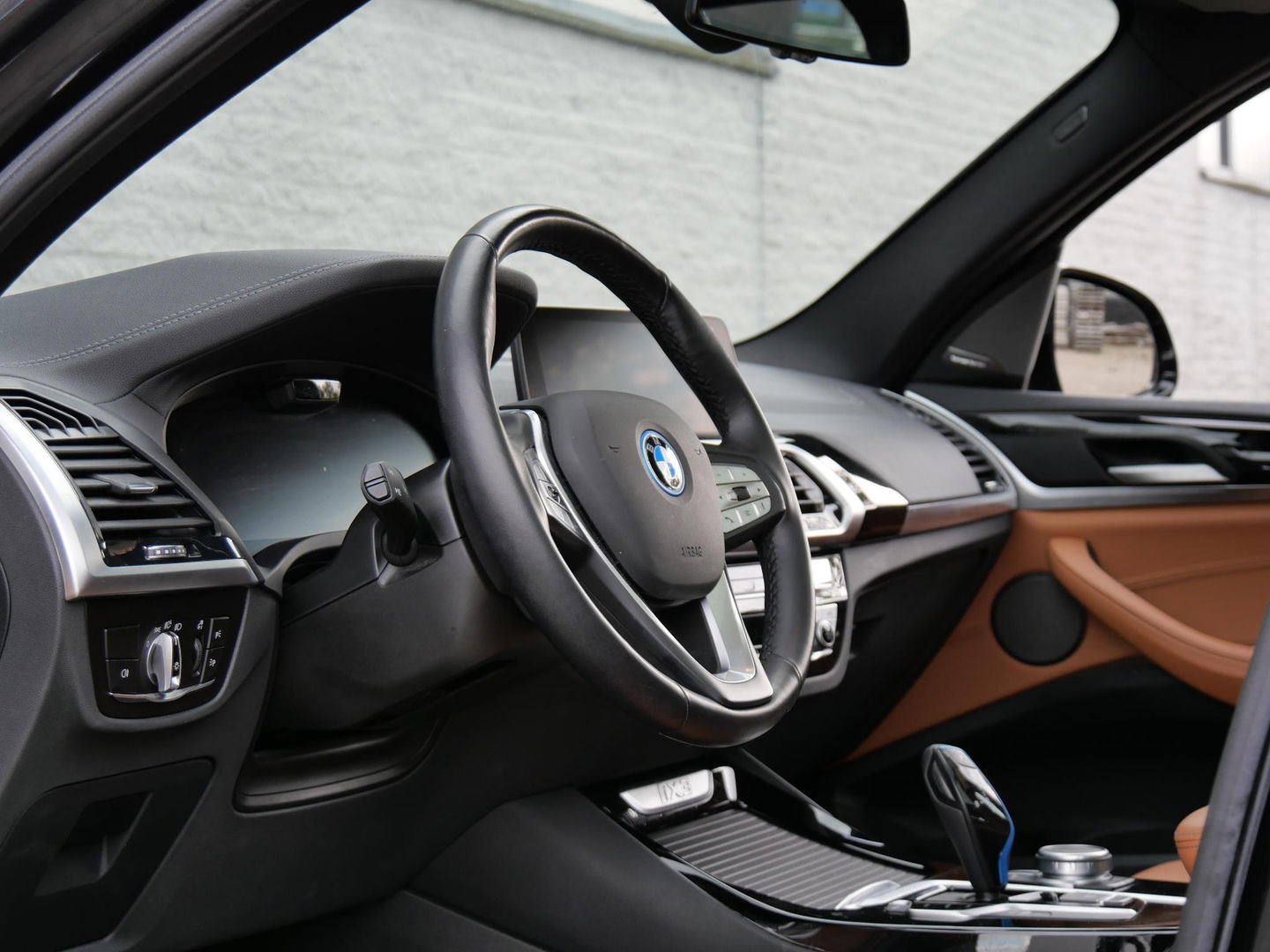 BMW iX3 HIGH EXECUTIVE 80kWh/ HUD/ PANORAMADAK/ LEER/ 360°CAMERA/