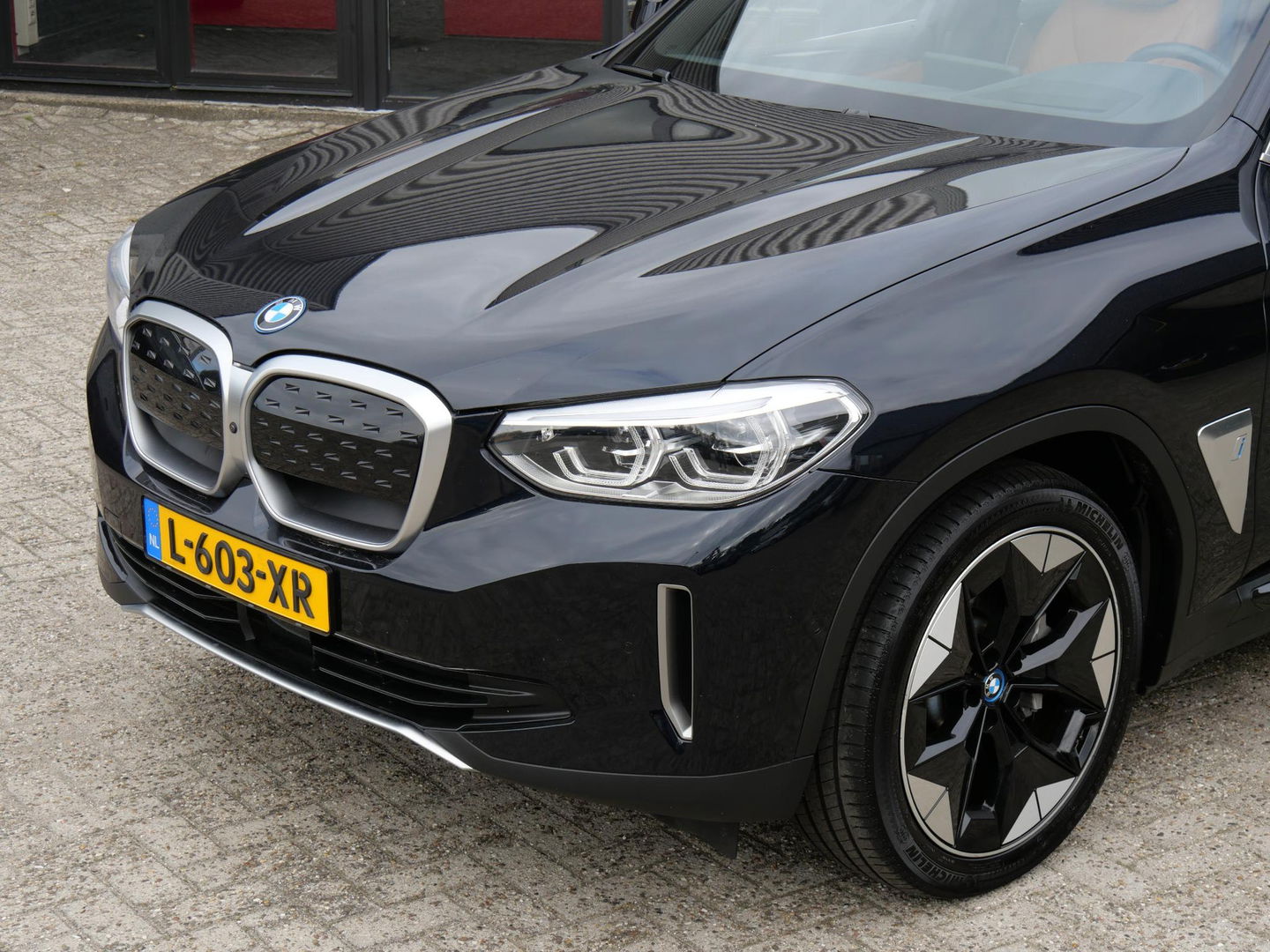 BMW iX3 HIGH EXECUTIVE 80kWh/ HUD/ PANORAMADAK/ LEER/ 360°CAMERA/