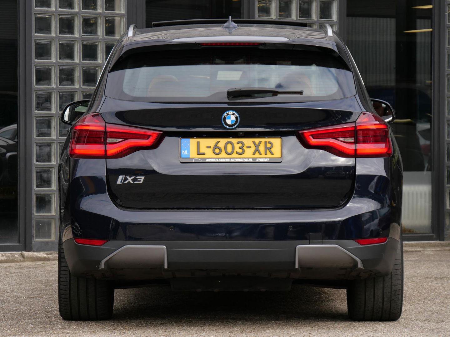 BMW iX3 HIGH EXECUTIVE 80kWh/ HUD/ PANORAMADAK/ LEER/ 360°CAMERA/