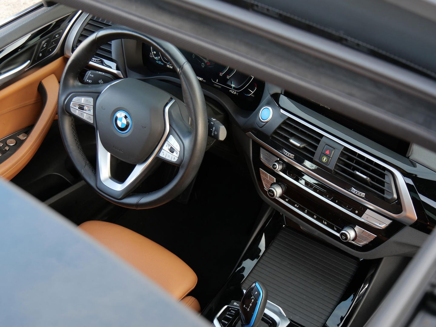 BMW iX3 HIGH EXECUTIVE 80kWh/ HUD/ PANORAMADAK/ LEER/ 360°CAMERA/